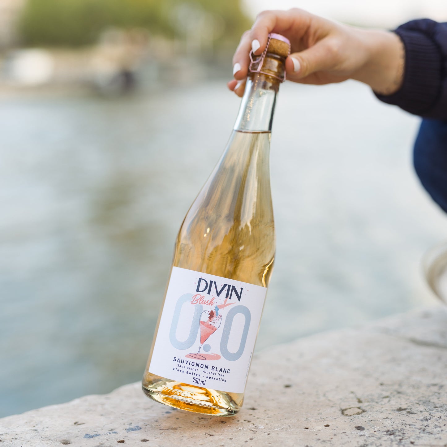 DIVIN Alkoholfri Blush sparkling  Rosé, 750 ml.