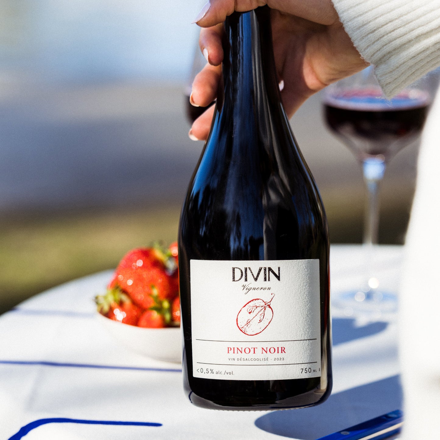 DIVIN Vigneron Alkoholfri Pinot Noir, 750 ml.